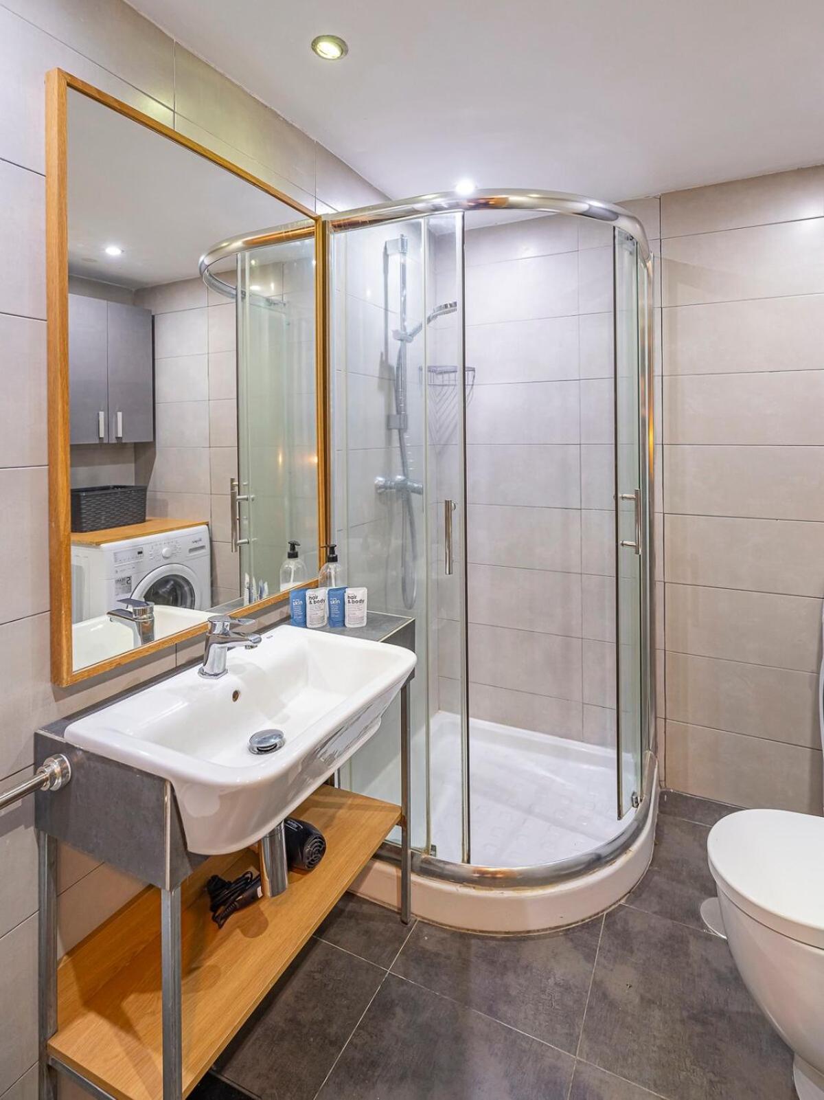 Golden Mile Getaway, Garden View, Pool & Comfort Марбеля Екстериор снимка