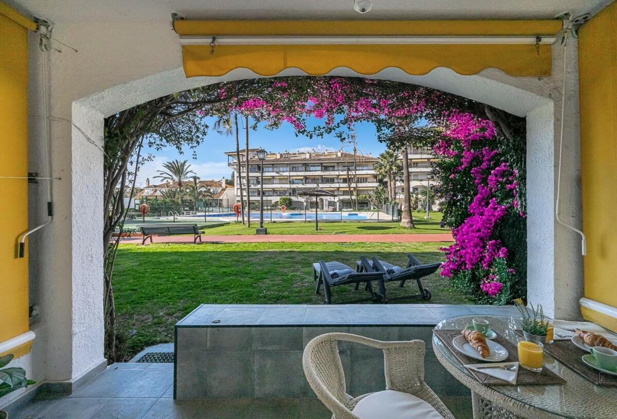 Golden Mile Getaway, Garden View, Pool & Comfort Марбеля Екстериор снимка