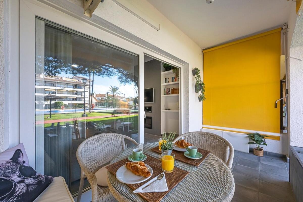 Golden Mile Getaway, Garden View, Pool & Comfort Марбеля Екстериор снимка