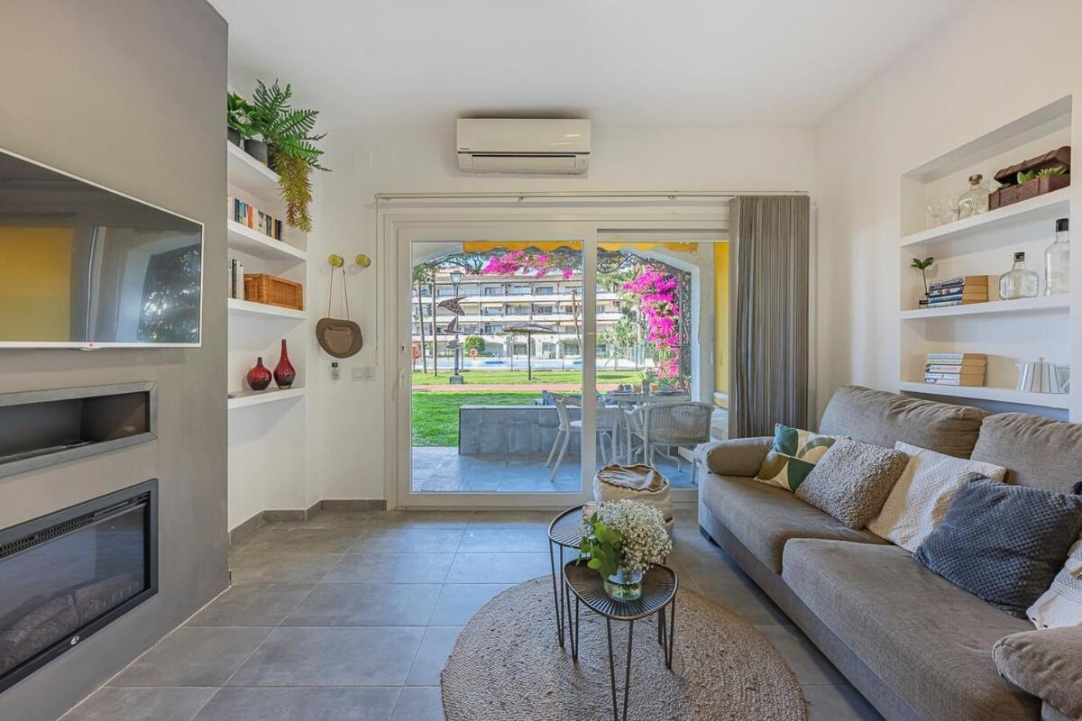 Golden Mile Getaway, Garden View, Pool & Comfort Марбеля Екстериор снимка