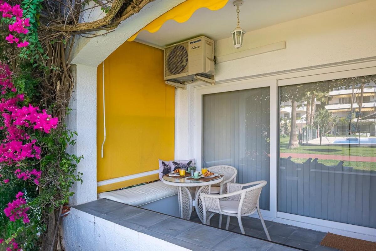 Golden Mile Getaway, Garden View, Pool & Comfort Марбеля Екстериор снимка